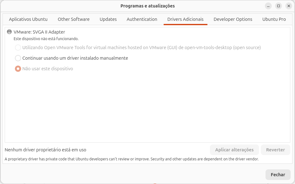 Janela Programas e atualizações na aba Drivers Adicionais, listando VMware SVGA II Adapter com as opções de driver open-vm-tools-desktop, Continuar usando um driver instalado manualmente e Não usar este dispositivo
